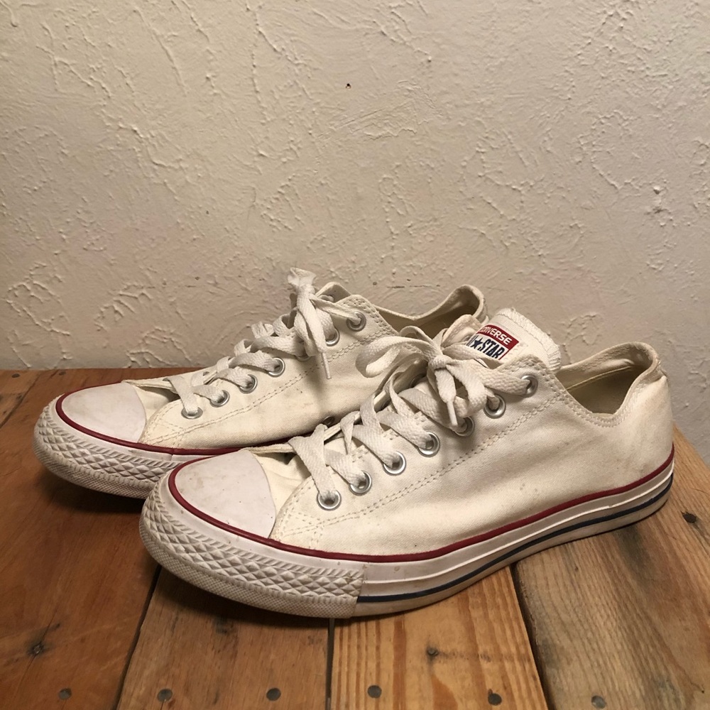 White Low Top Converse All Stars | Women’s size 11 Men’s Size 9